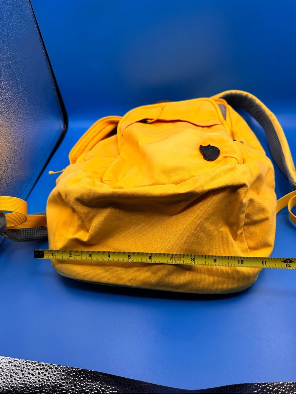 Fjallraven Mustard Yellow Canvas Laptop Backpack 26051 Raven 20L
